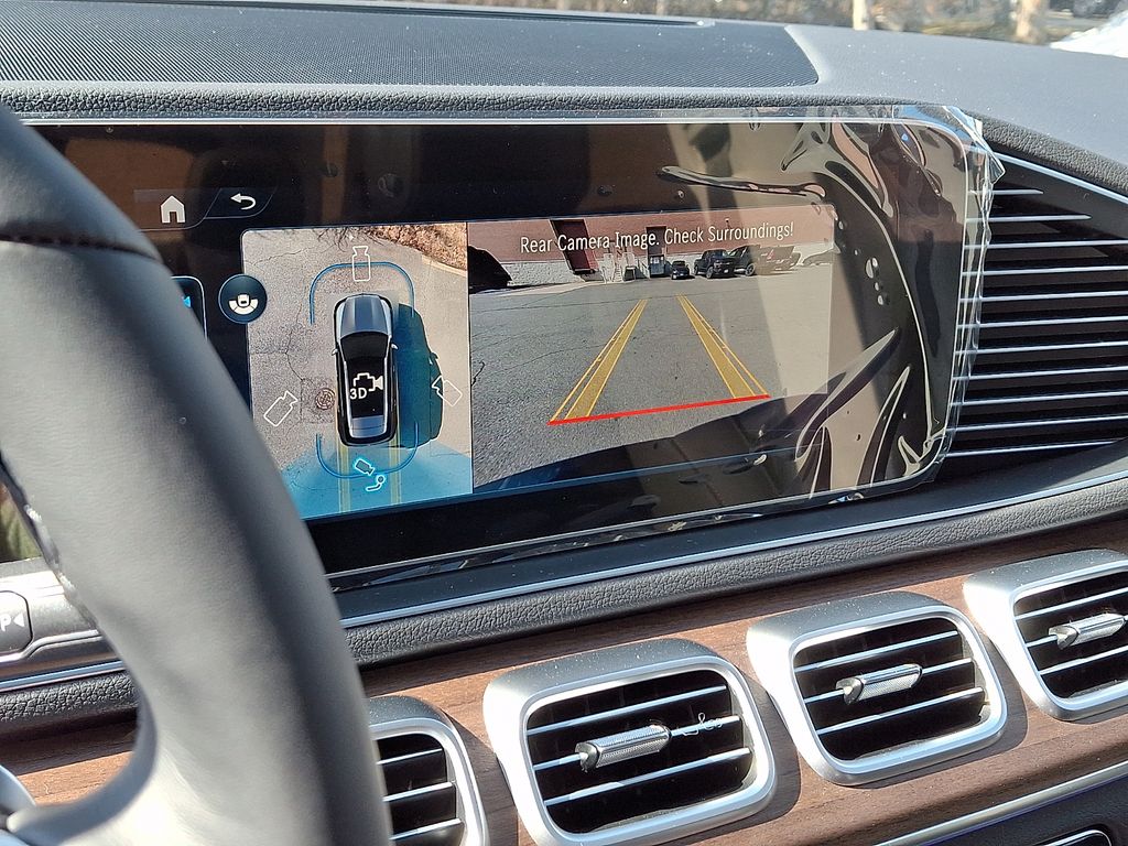 Thumbnail: 2026 Mercedes-Benz GLE - 14