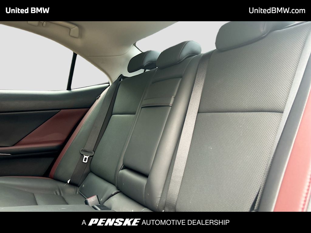 Thumbnail: 2017 Lexus IS - 12