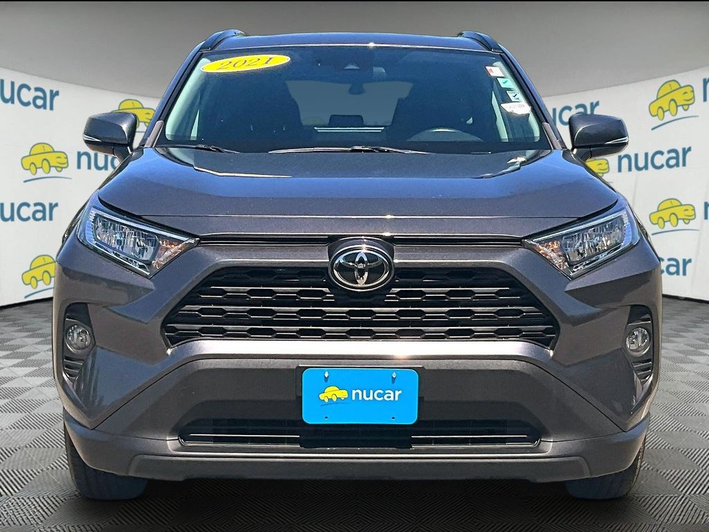 2021 Toyota RAV4 — photo 2