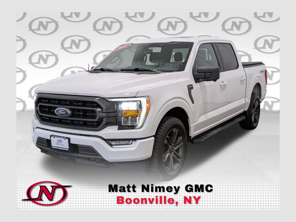 White 2021 Ford F-150 XLT SuperCrew 4WD Pickup Truck Four-Wheel Drive Automatic