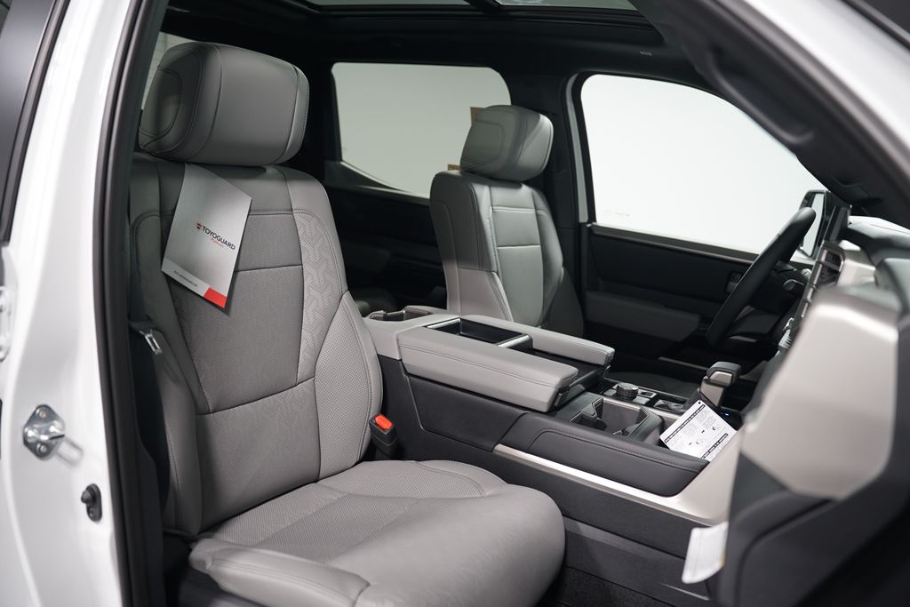2025 Toyota Tundra Limited 29