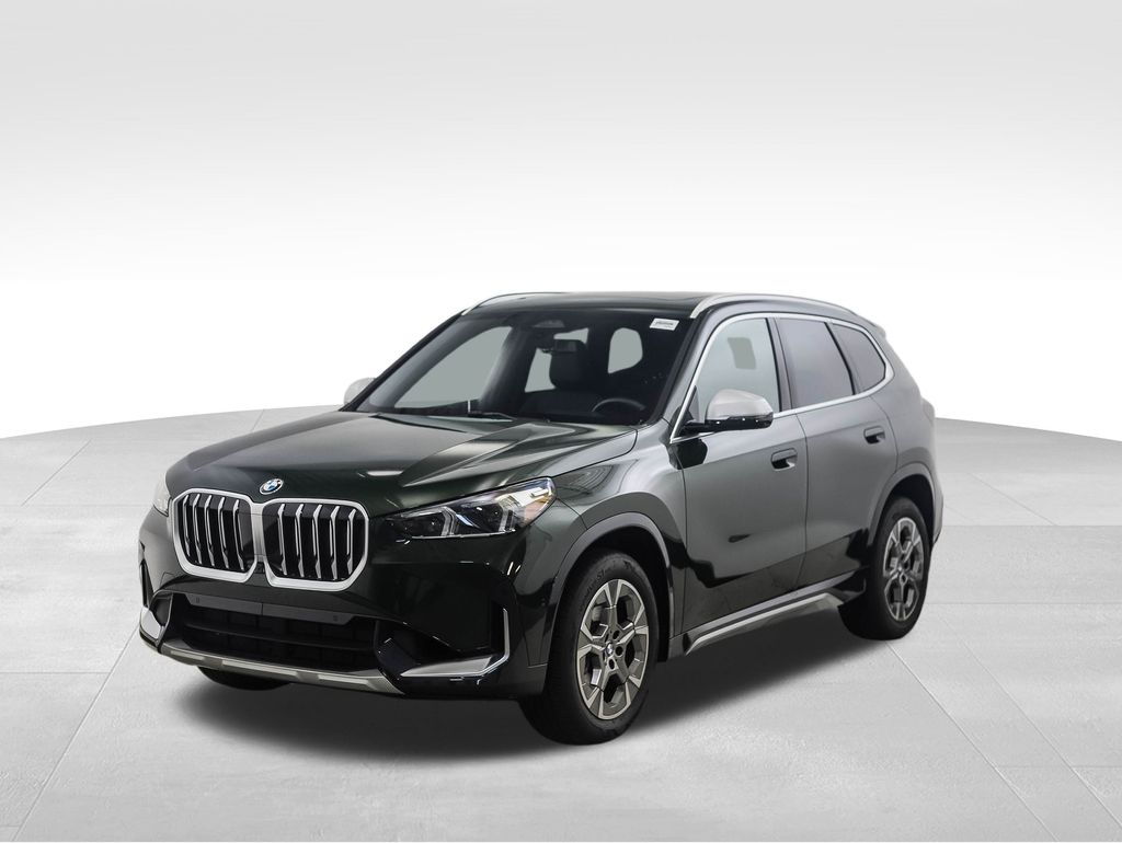 Thumbnail: 2023 BMW X1 - 1