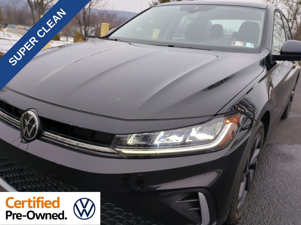 2025 Volkswagen Jetta SE FWD