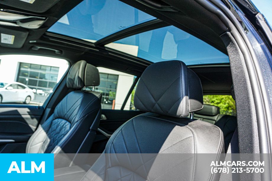 Used 2023 Black BMW M50i image 19