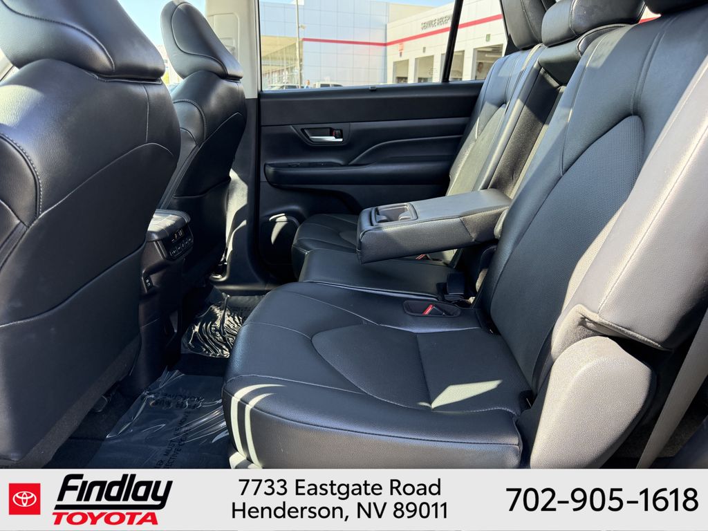 Used 2025 Toyota Grand Highlander SUV