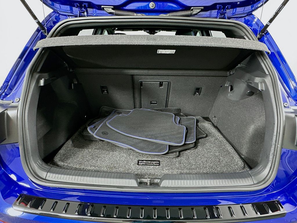 Thumbnail: 2024 Volkswagen Golf - 27