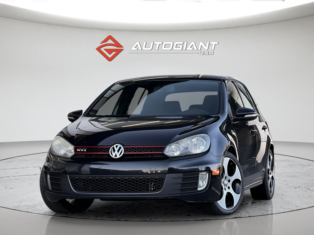 2013 Volkswagen Golf GTI 2.0T 4-Door FWD