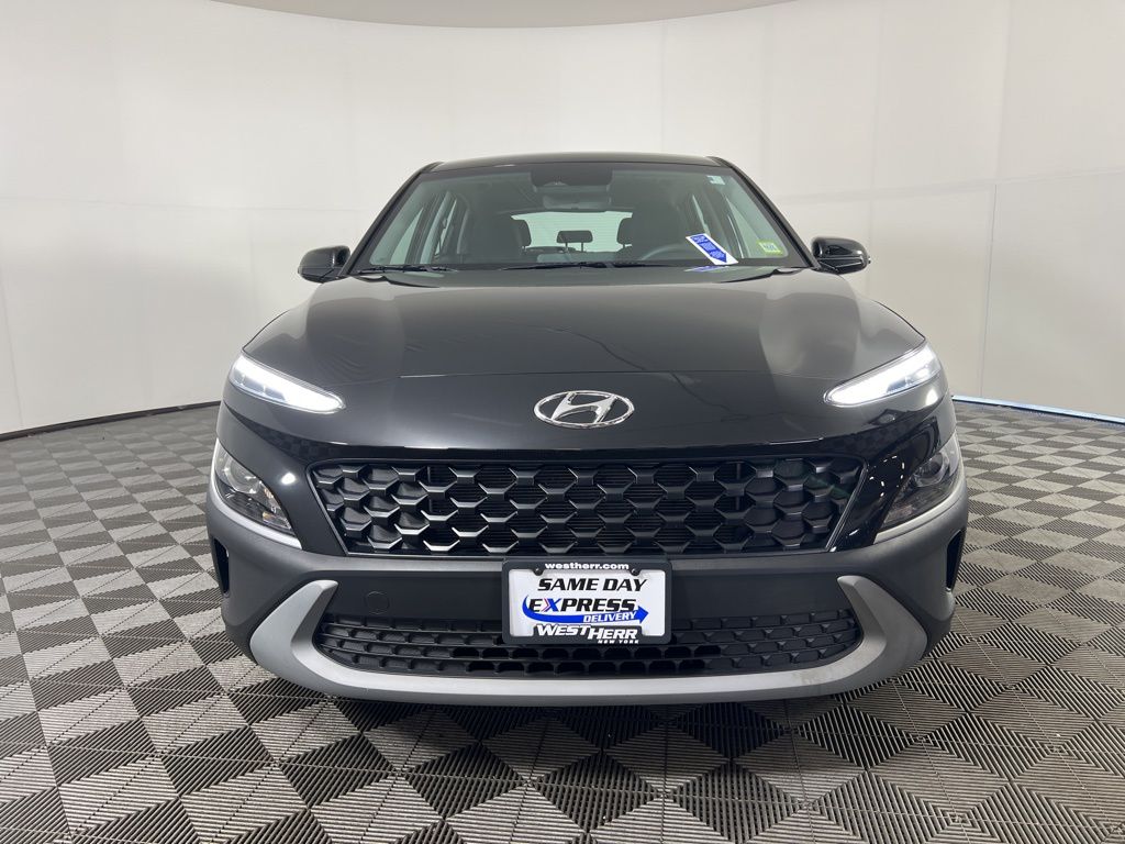 Certified Used 2023 Black Hyundai SE image 10