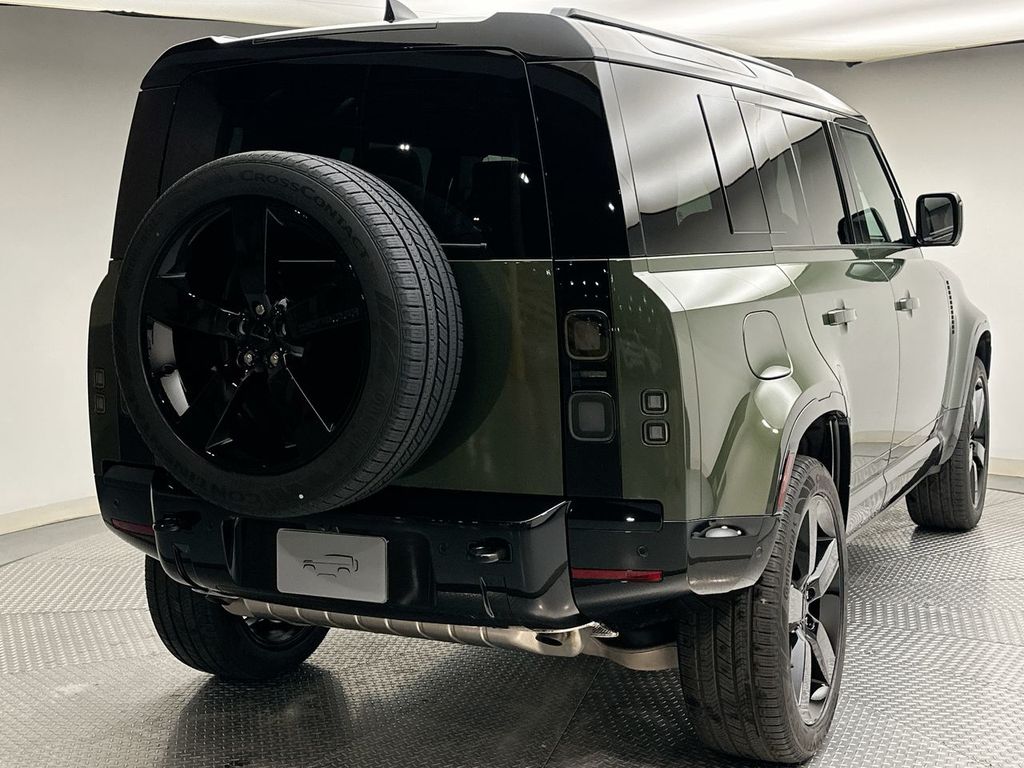 Thumbnail: 2026 Land Rover Defender - 3