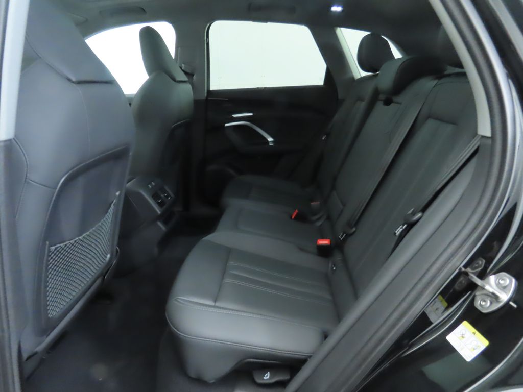 2025 Audi Q5 Premium 23