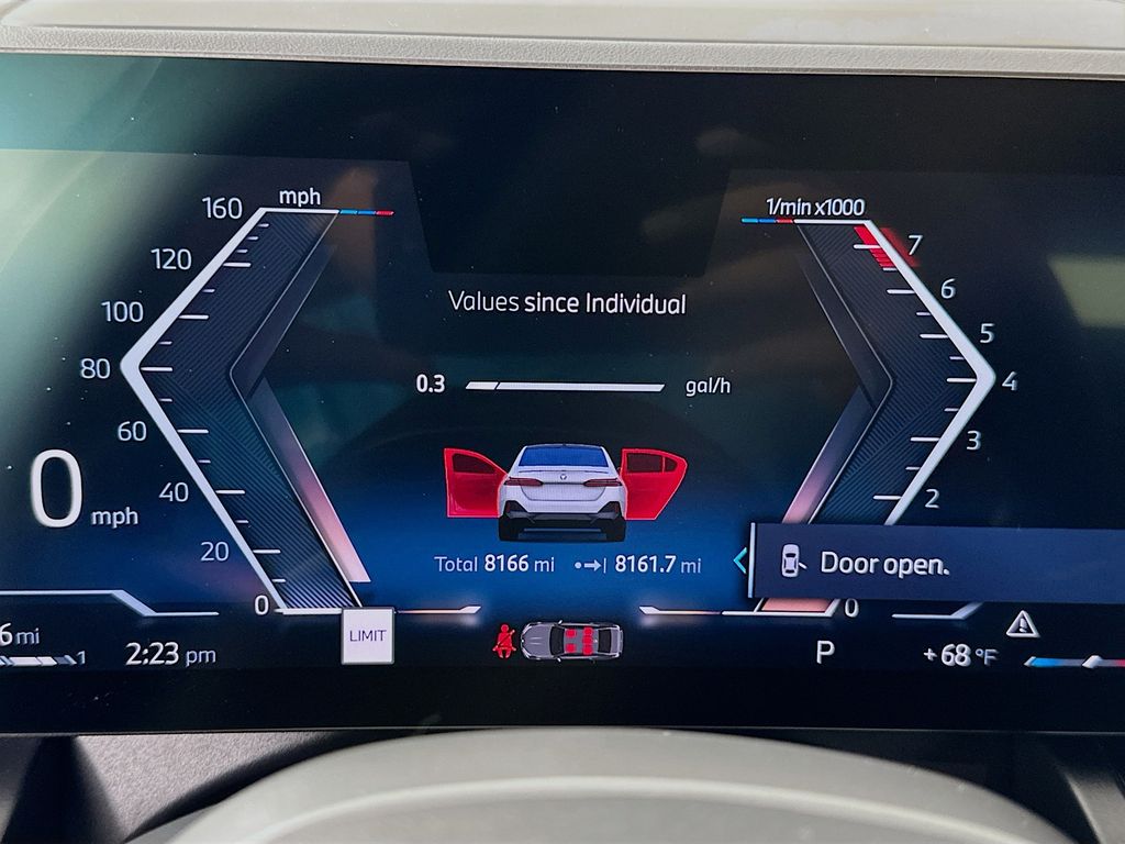 Thumbnail: 2025 BMW 5 Series - 12