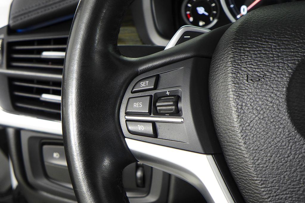 Thumbnail: 2018 BMW X6 - 30