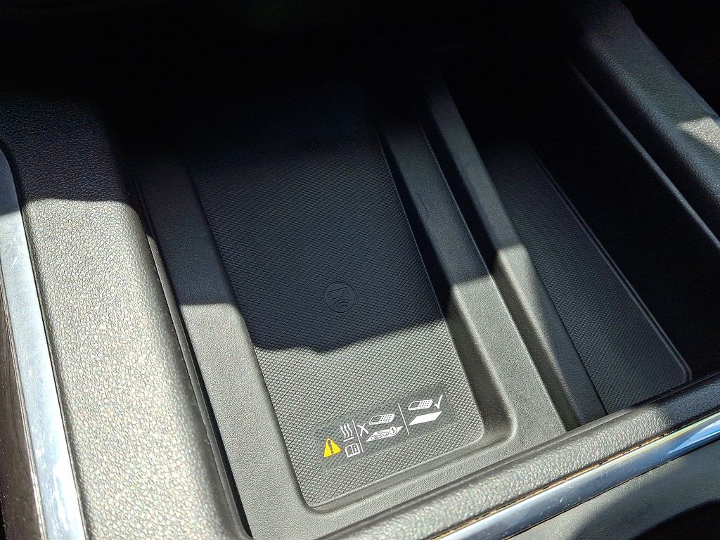 Thumbnail: 2019 Chevrolet Silverado 1500 - 25