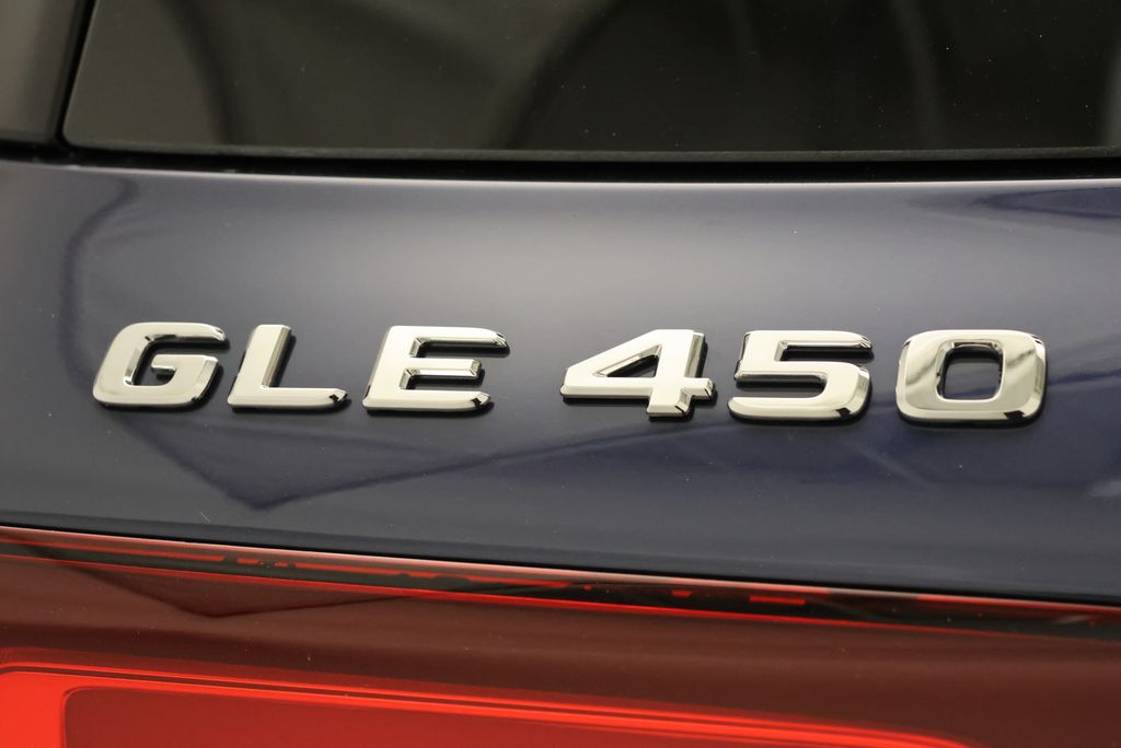 Thumbnail: 2026 Mercedes-Benz GLE - 9