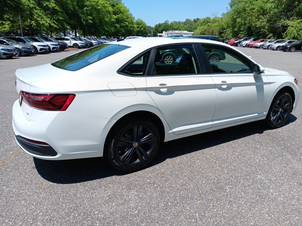 2024 Volkswagen Jetta 1.5T SE 5