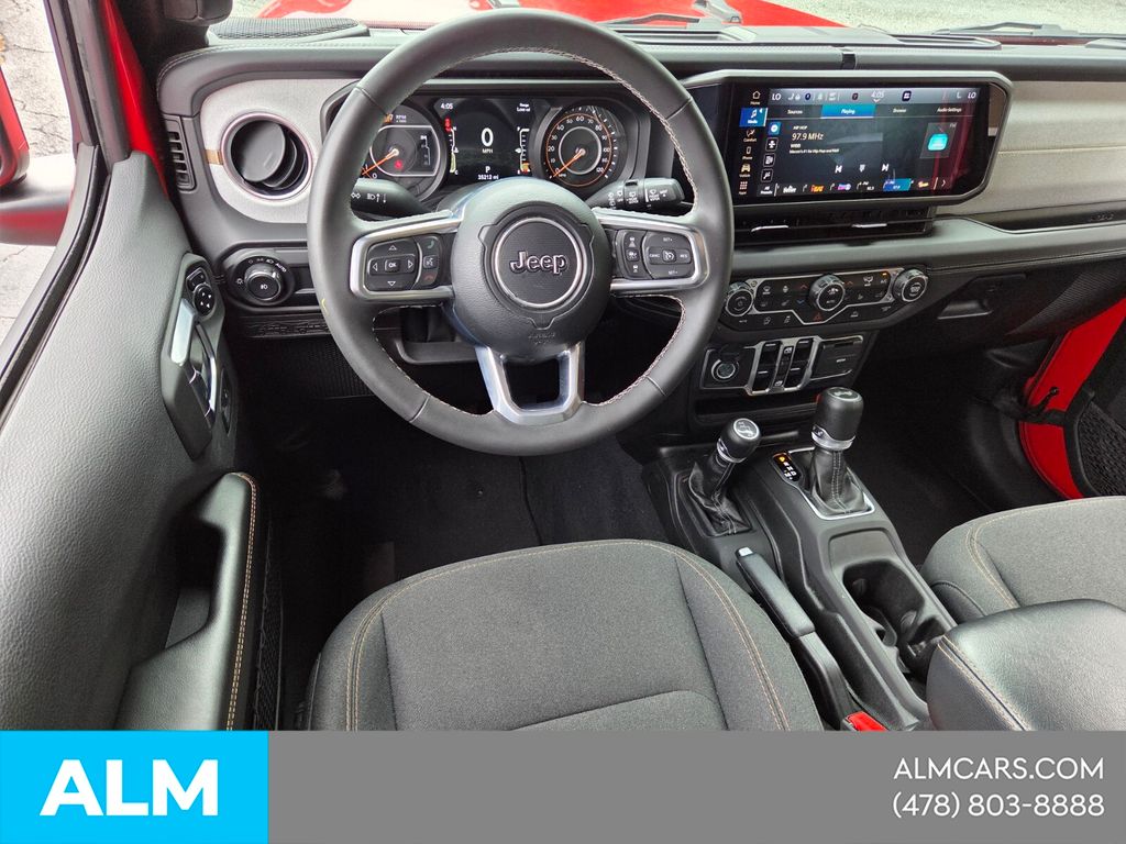 Used 2025 Red Jeep Sahara image 9