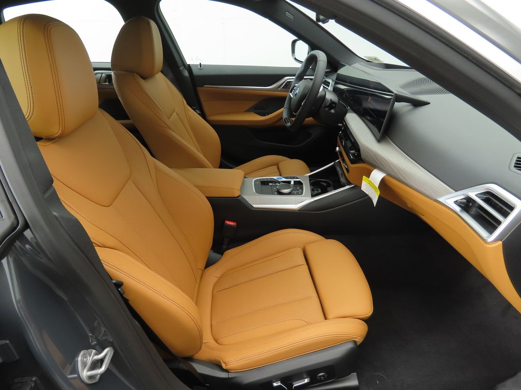 Thumbnail: 2026 BMW i4 - 20