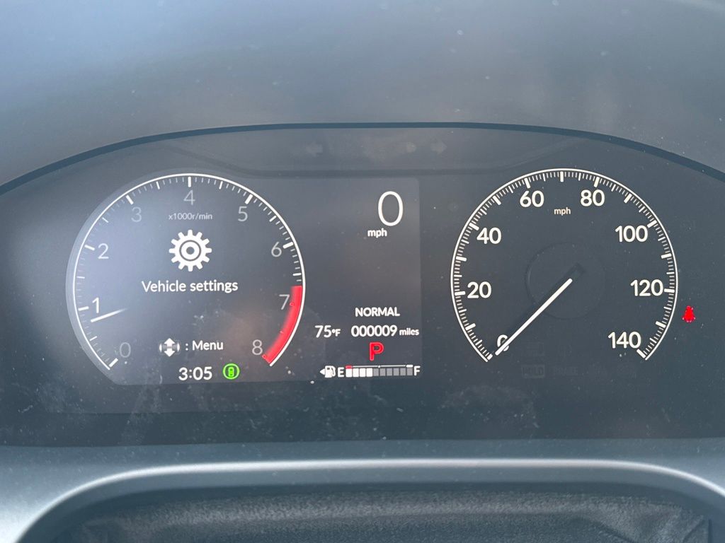 View vehicle photo 3