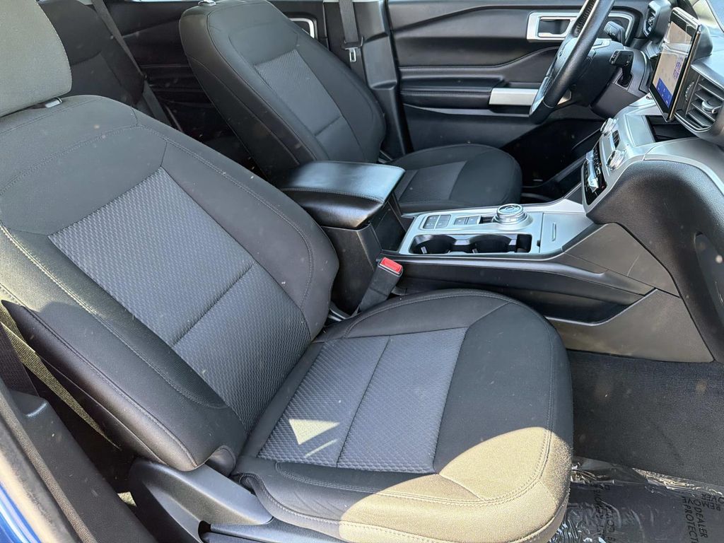 Used 2022 Ford Explorer XLT 4D Sport Utility