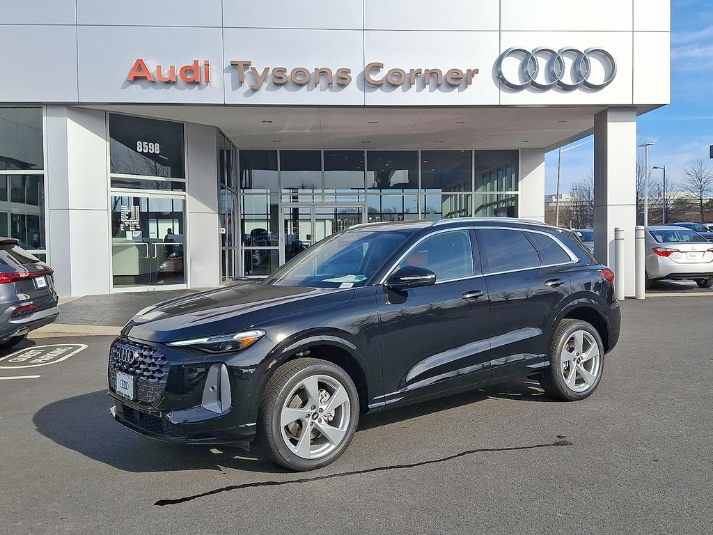 Thumbnail: 2025 Audi Q5 - 1