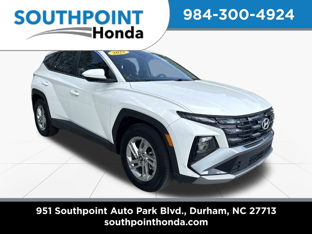 White Pearl 2025 Hyundai Tucson SE FWD SUV / Crossover Front-Wheel Drive 8-Speed Automatic