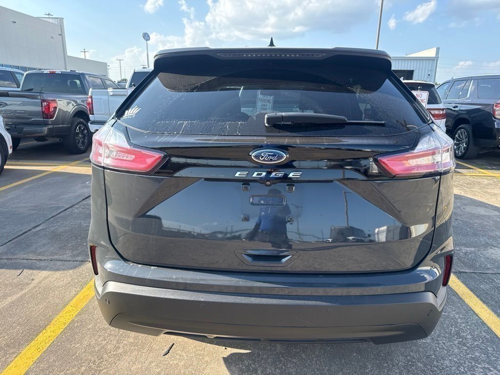 2021 Ford Edge SE Gray at Classic Chevrolet Galveston