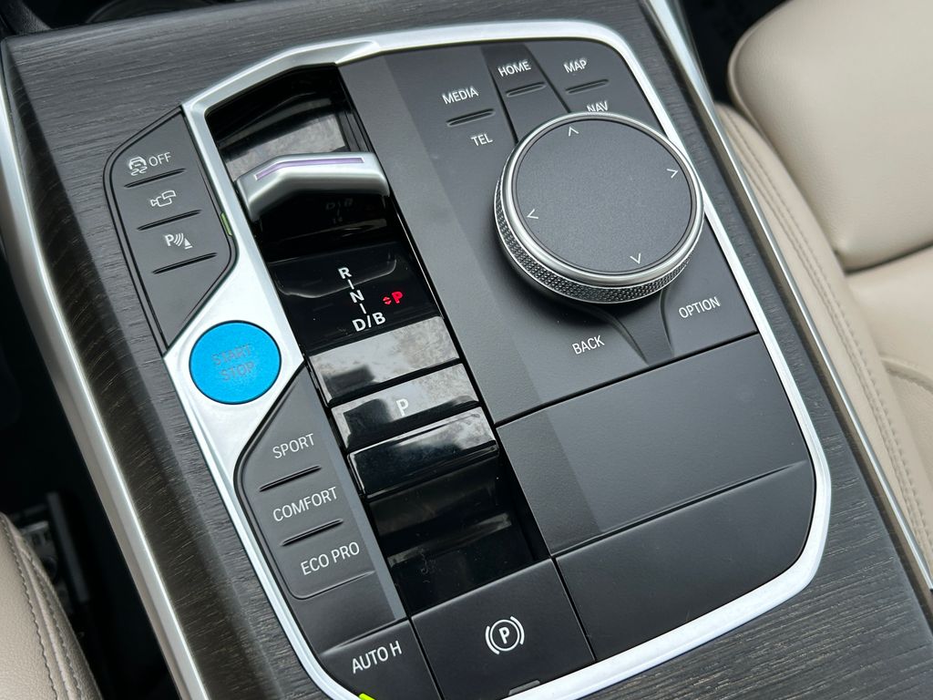 Thumbnail: 2023 BMW i4 - 28