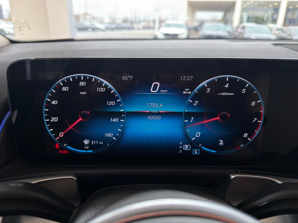 Thumbnail: 2023 Mercedes-Benz GLB - 28