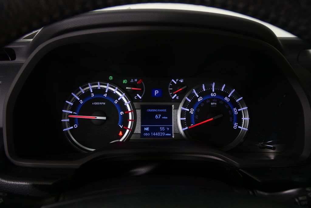 Thumbnail: 2018 Toyota 4Runner - 17