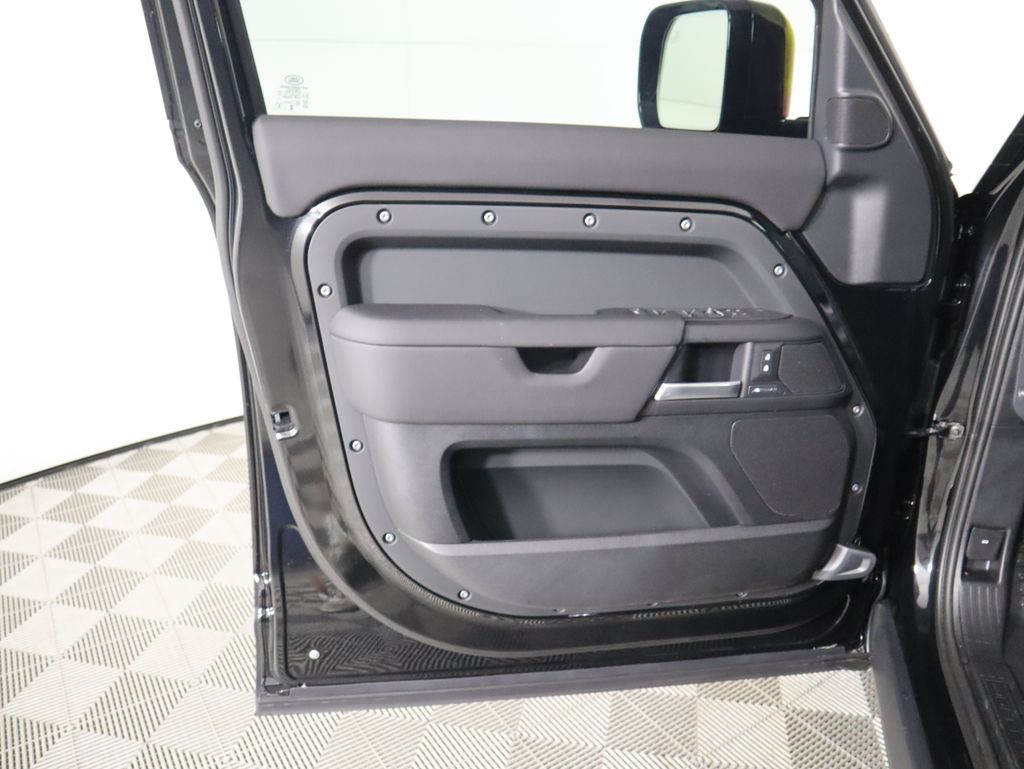 Thumbnail: 2026 Land Rover Defender - 25