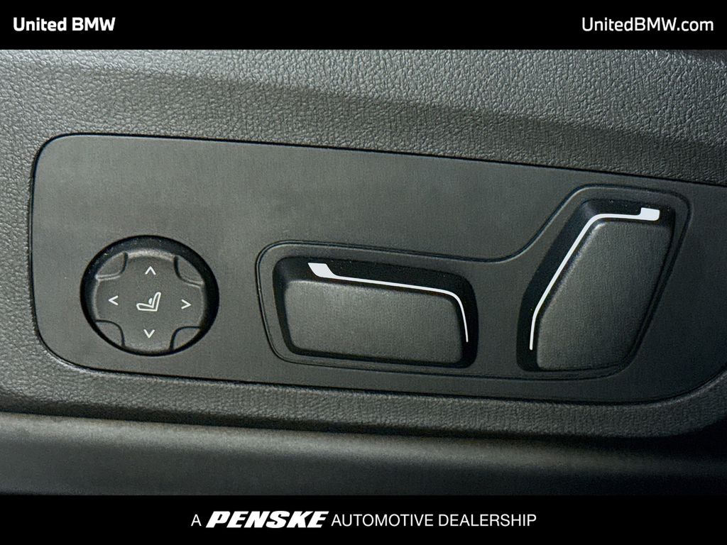 Thumbnail: 2025 BMW X4 - 4