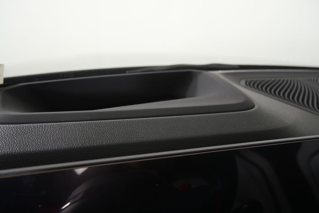 Thumbnail: 2027 BMW M4 - 16