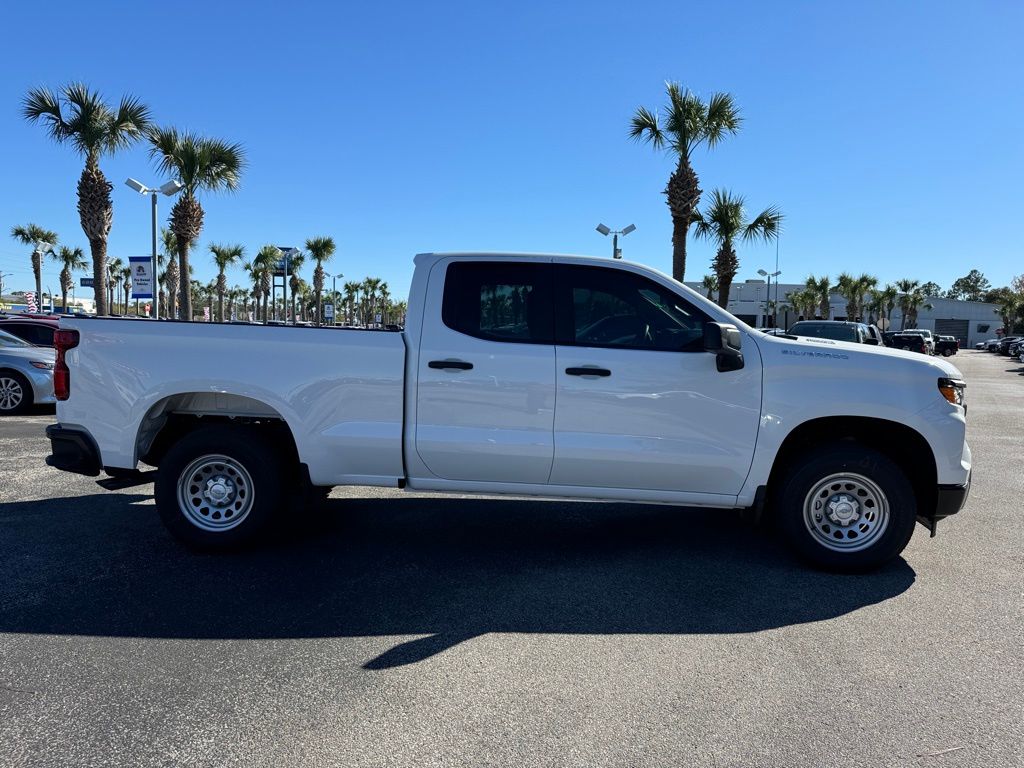 2025 Chevrolet Silverado 1500 WT 9