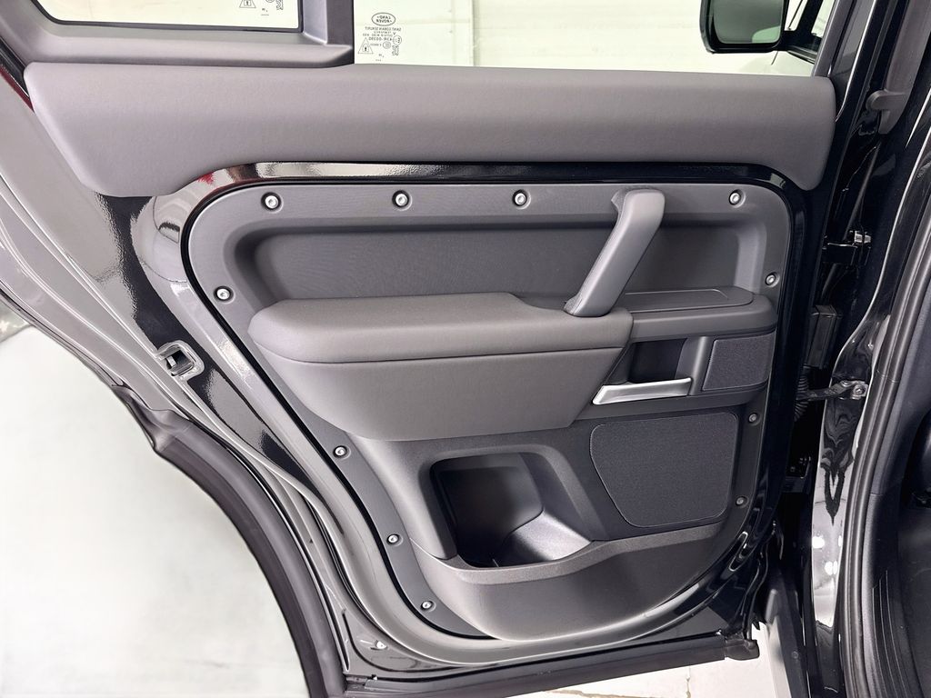 Thumbnail: 2026 Land Rover Defender - 26