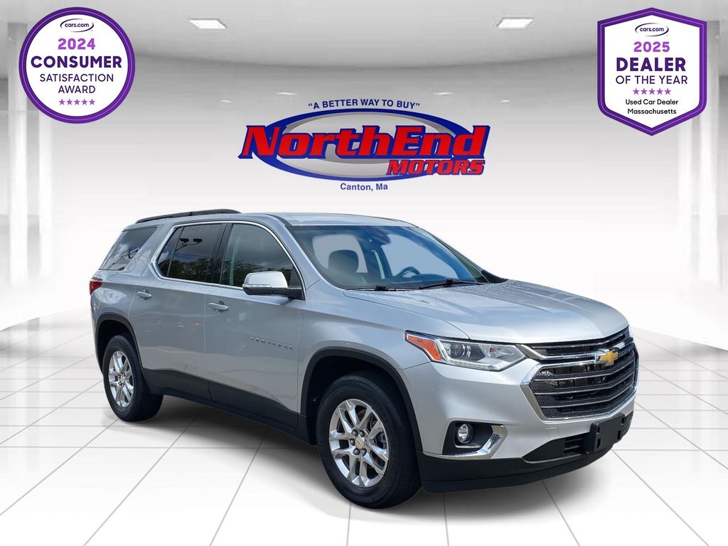 Silver Ice Metallic 2021 Chevrolet Traverse SUV / Crossover Front-Wheel Drive 9-Speed Automatic