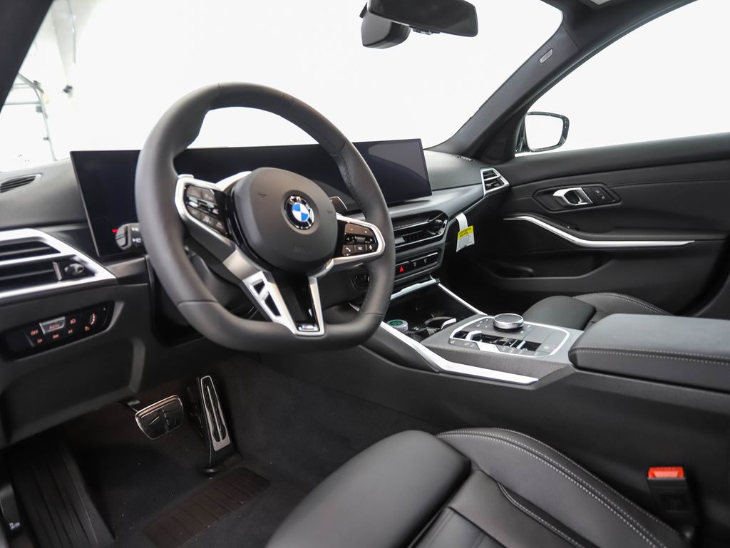 Thumbnail: 2025 BMW 3 Series - 10