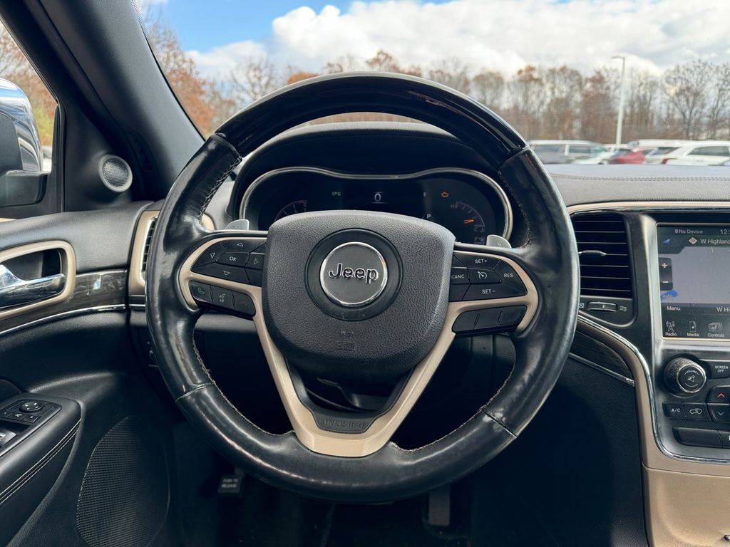 2015 Jeep Grand Cherokee  11