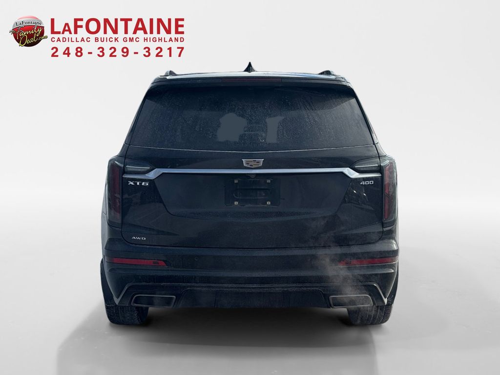 2022 Cadillac XT6 Sport 6