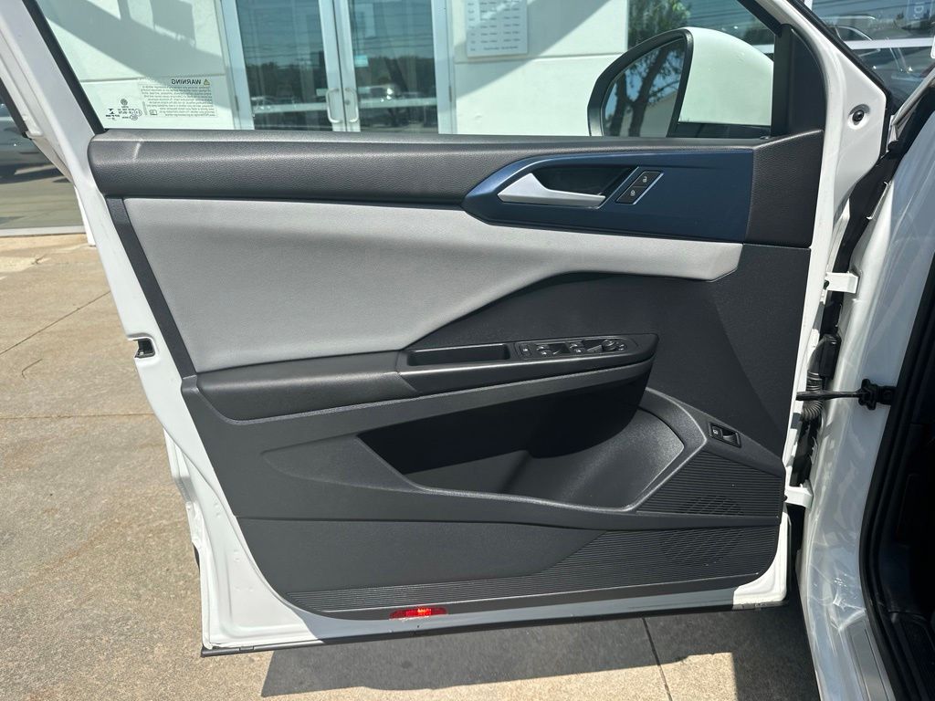 Used 2023 Volkswagen Taos SUV