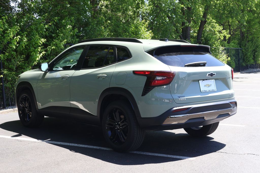Thumbnail: 2026 Chevrolet Trax - 6