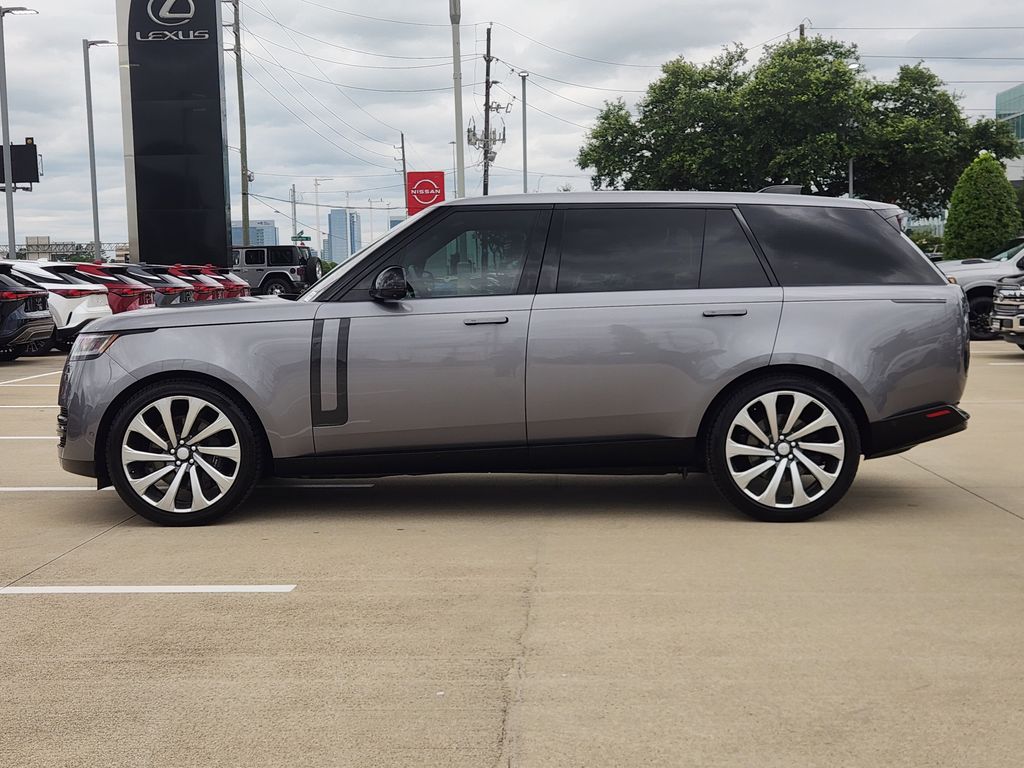 2023 Land Rover Range Rover SE  at Ultimate Motorsports