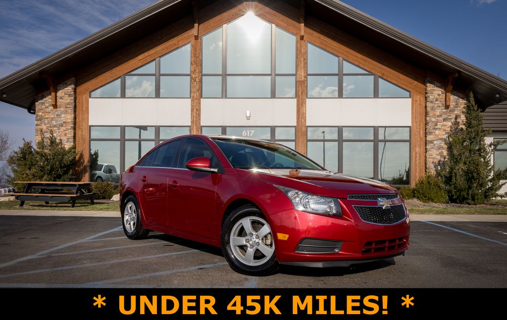 2014 Chevrolet Cruze 1LT Sedan FWD