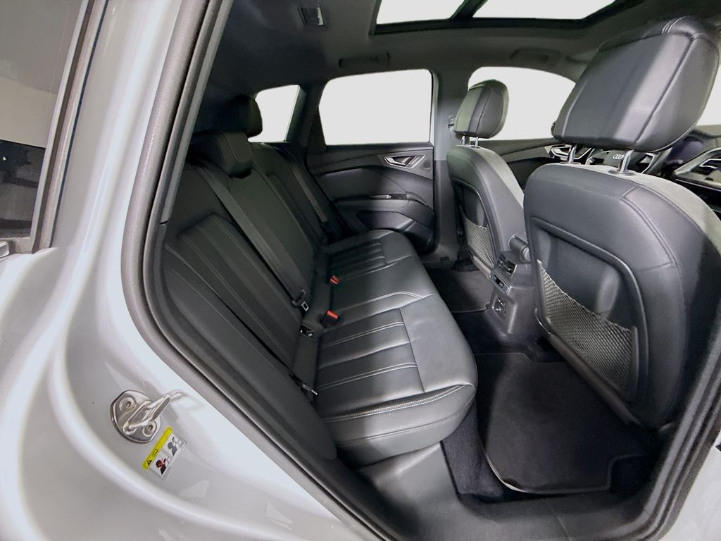 Thumbnail: 2023 Audi Q4 e-tron - 22