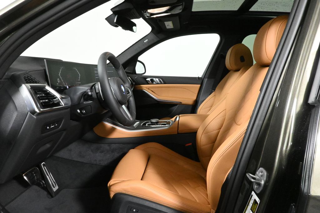 Thumbnail: 2026 BMW X5 - 3