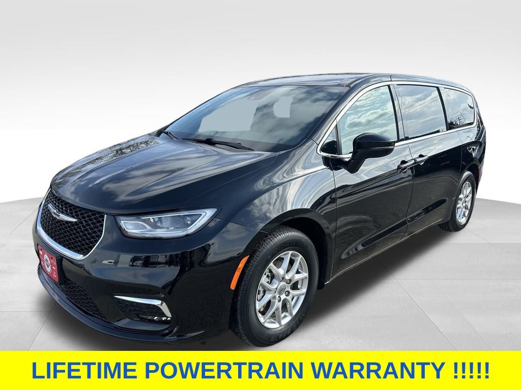 2025 Chrysler Pacifica Select FWD