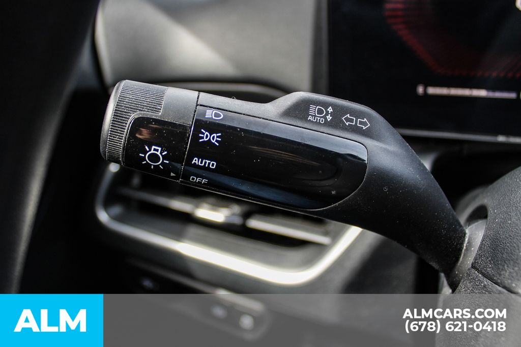 Used 2025 Gray Kia LXS image 28