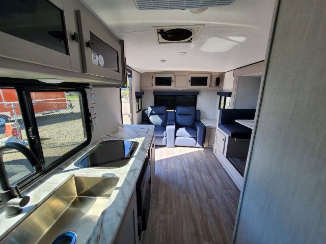 2024 White Coachmen APEX 221RLS Travel Trailer