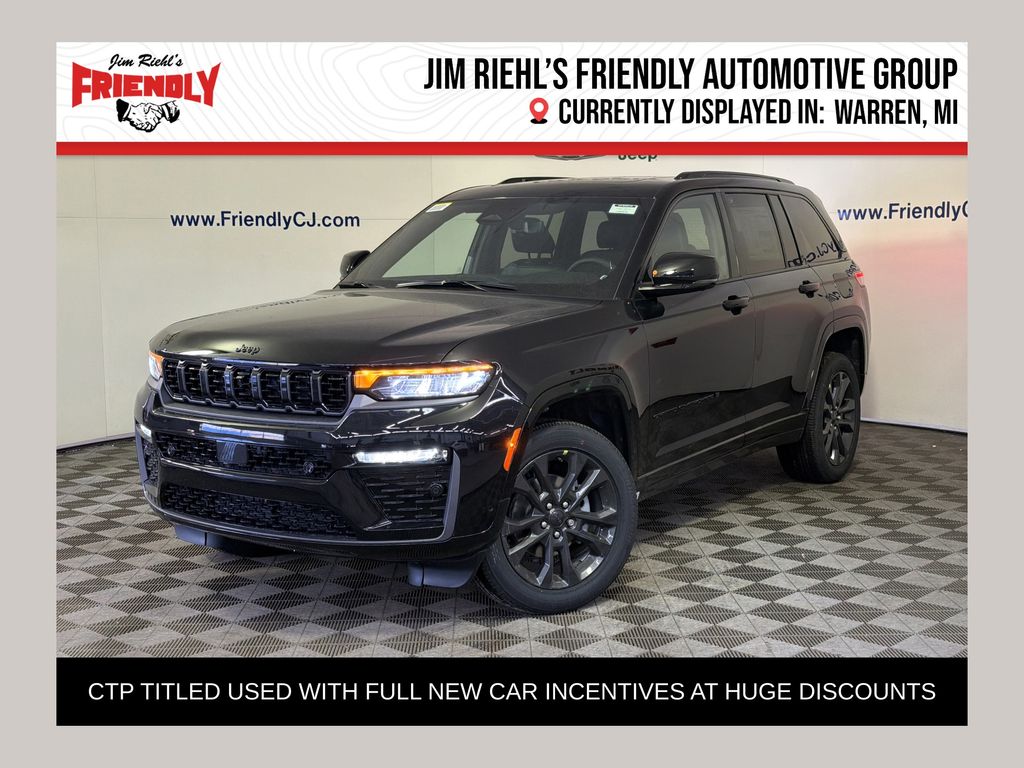 Diamond Black Crystal Pearlcoat 2026 Jeep Grand Cherokee SUV / Crossover Four-Wheel Drive 8-Speed Automatic