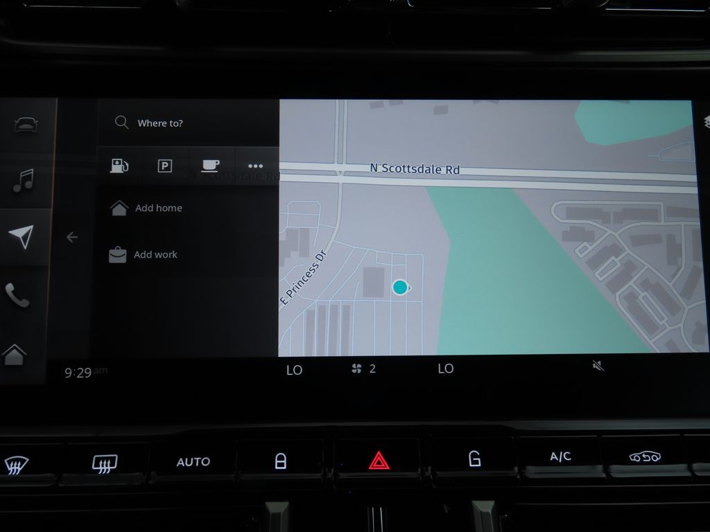 Thumbnail: 2025 Aston Martin Vantage - 15