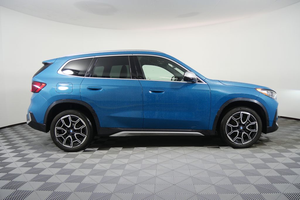 Thumbnail: 2023 BMW X1 - 2